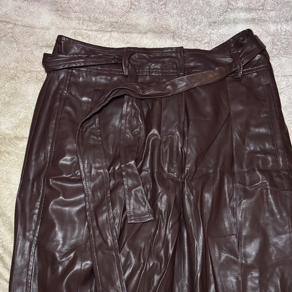 Blank NYC Women's Belted Brown Faux Leather Pants - Picture 4 of 13
